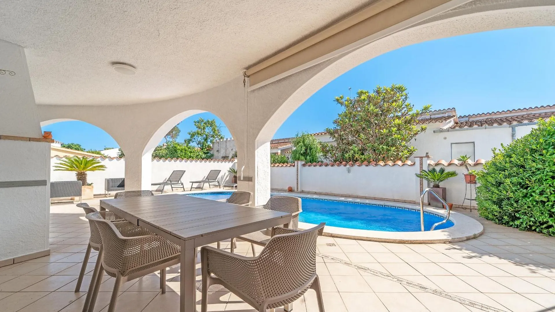 Welcs Casa 168 Emp Con Piscina Privada Villa Empuriabrava 0*,  Spain